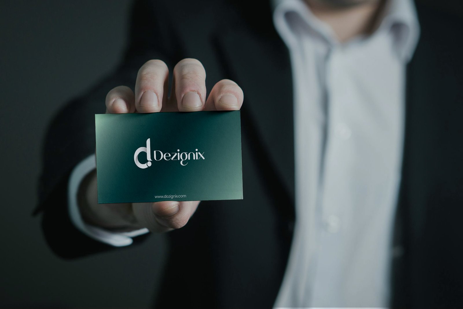 business-card-designing-in-qatar-2